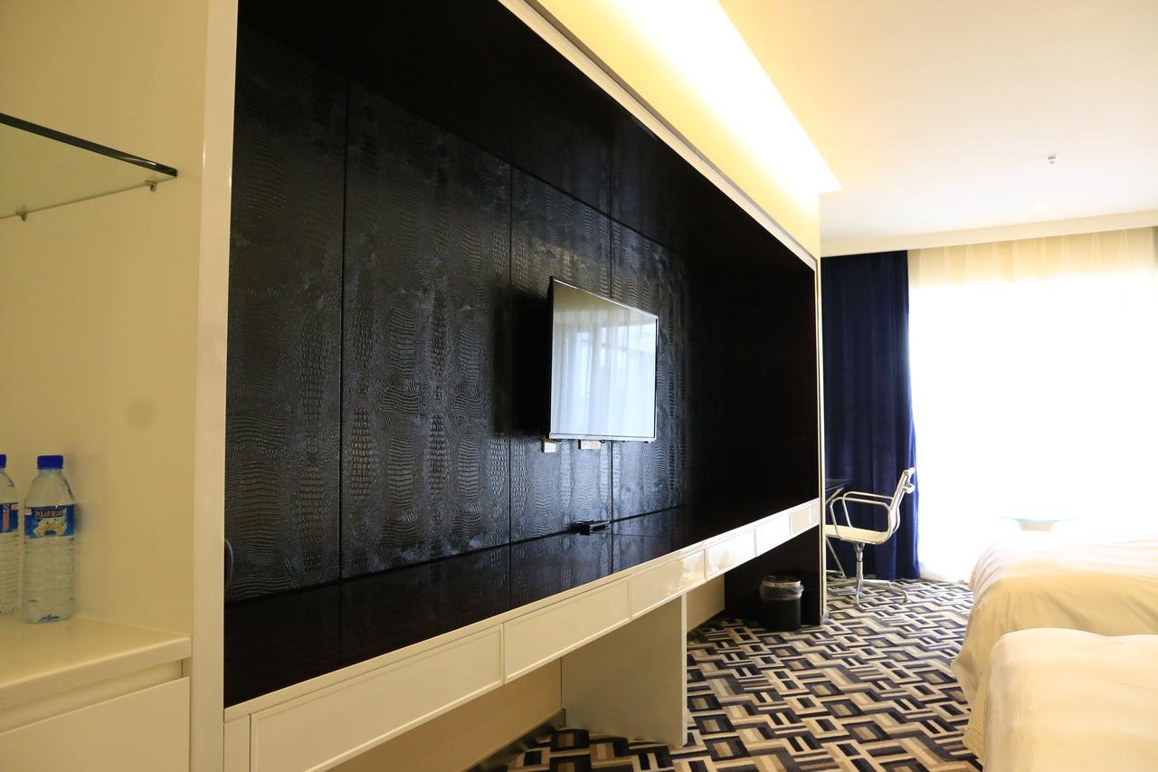 D•Mark Hotel Guiyang  Exterior photo